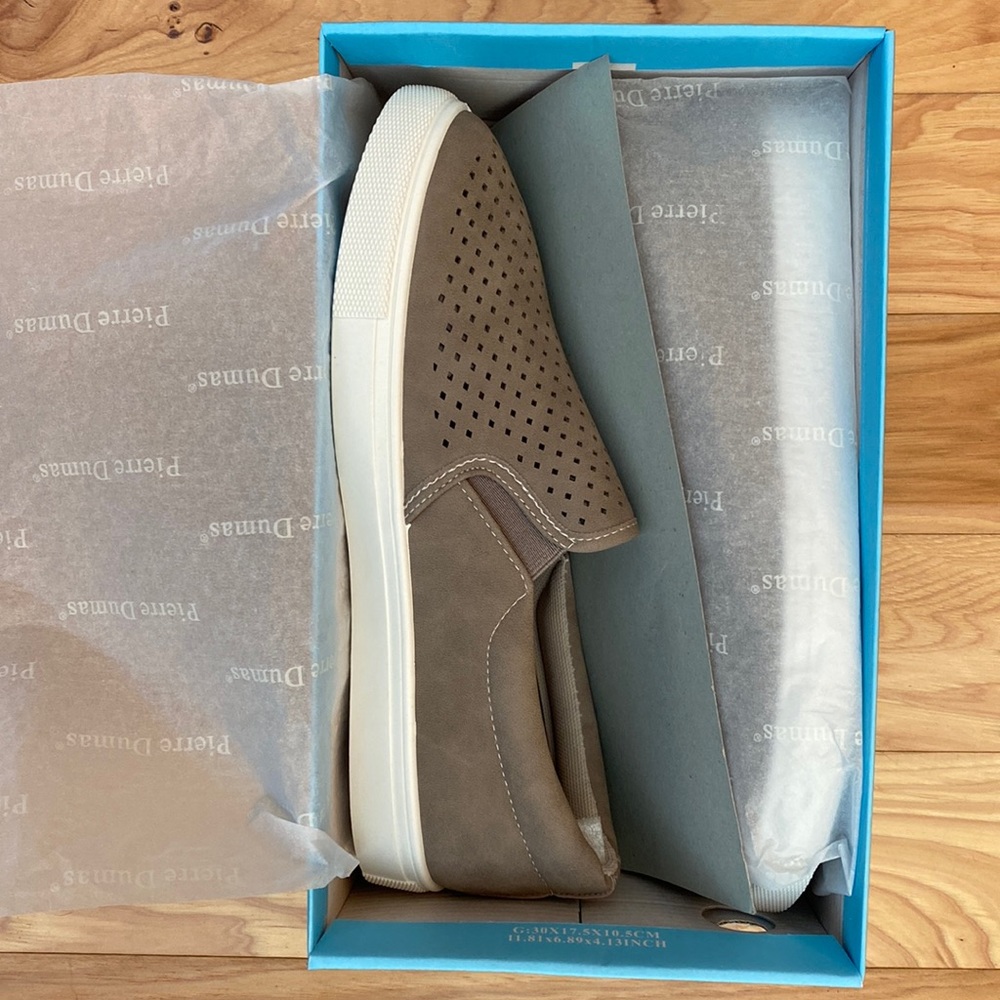 NWT-Pierre Dumas Fashion Slide Sneakers